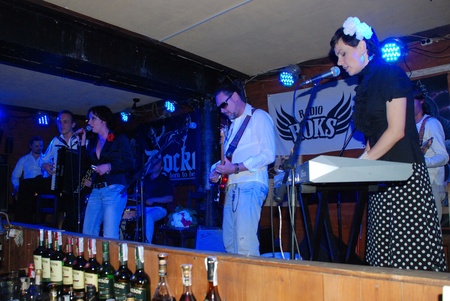 Соня Сотник та гурт «Йогурт»