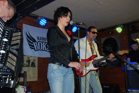 Соня Сотник та гурт «Йогурт»